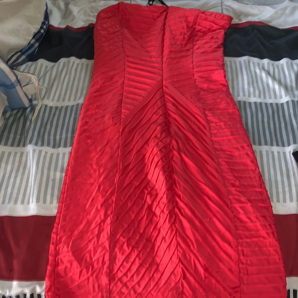 Strapless fitted mini dress